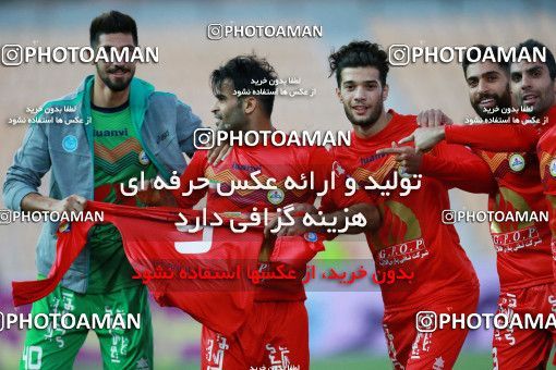 905718, Tehran, [*parameter:4*], لیگ برتر فوتبال ایران، Persian Gulf Cup، Week 10، First Leg، Naft Tehran 1 v 0 Esteghlal Khouzestan on 2017/10/17 at Takhti Stadium