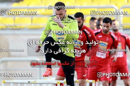 905158, Tehran, , Persepolis Football Team Training Session on 2017/10/13 at Shahid Kazemi Stadium