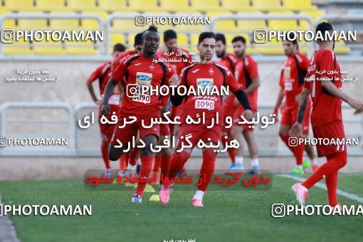 905083, Tehran, , Persepolis Football Team Training Session on 2017/10/13 at Shahid Kazemi Stadium