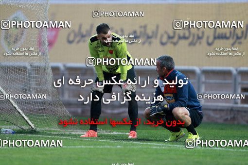 905156, Tehran, , Persepolis Football Team Training Session on 2017/10/13 at Shahid Kazemi Stadium