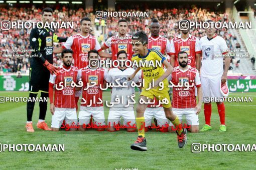 907150, Tehran, , جام حذفی فوتبال ایران, 1/16 stage, Khorramshahr Cup, Persepolis 2 v 0 Naft Tehran on 2017/10/21 at Azadi Stadium