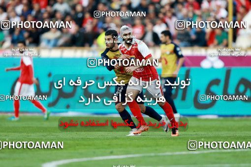 907116, Tehran, , جام حذفی فوتبال ایران, 1/16 stage, Khorramshahr Cup, Persepolis 2 v 0 Naft Tehran on 2017/10/21 at Azadi Stadium