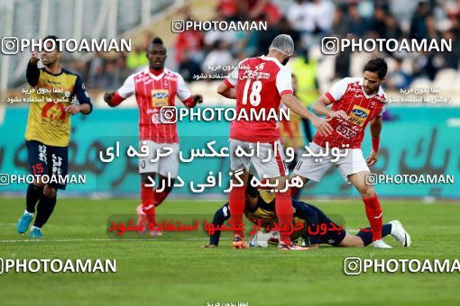 907083, Tehran, , جام حذفی فوتبال ایران, 1/16 stage, Khorramshahr Cup, Persepolis 2 v 0 Naft Tehran on 2017/10/21 at Azadi Stadium