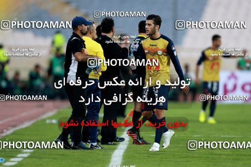 907197, Tehran, , جام حذفی فوتبال ایران, 1/16 stage, Khorramshahr Cup, Persepolis 2 v 0 Naft Tehran on 2017/10/21 at Azadi Stadium