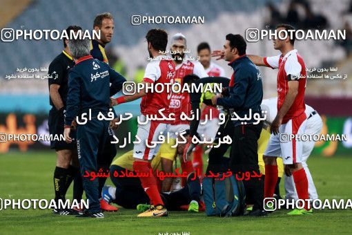907235, Tehran, , جام حذفی فوتبال ایران, 1/16 stage, Khorramshahr Cup, Persepolis 2 v 0 Naft Tehran on 2017/10/21 at Azadi Stadium