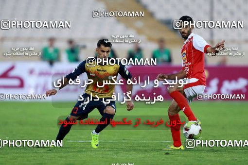 907025, Tehran, , جام حذفی فوتبال ایران, 1/16 stage, Khorramshahr Cup, Persepolis 2 v 0 Naft Tehran on 2017/10/21 at Azadi Stadium