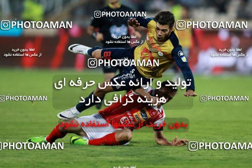 907236, Tehran, , جام حذفی فوتبال ایران, 1/16 stage, Khorramshahr Cup, Persepolis 2 v 0 Naft Tehran on 2017/10/21 at Azadi Stadium