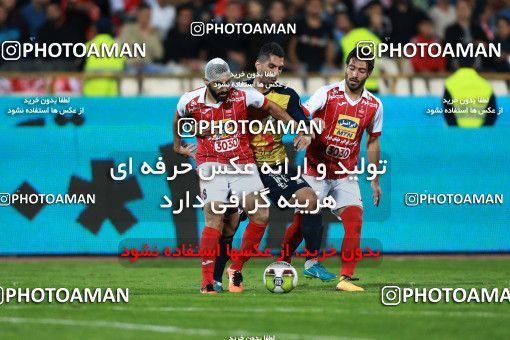 907011, Tehran, , جام حذفی فوتبال ایران, 1/16 stage, Khorramshahr Cup, Persepolis 2 v 0 Naft Tehran on 2017/10/21 at Azadi Stadium