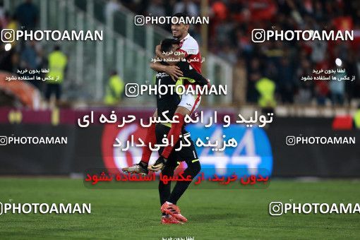 907509, Tehran, , جام حذفی فوتبال ایران, 1/16 stage, Khorramshahr Cup, Persepolis 2 v 0 Naft Tehran on 2017/10/21 at Azadi Stadium