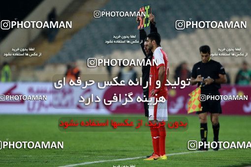 907570, Tehran, , جام حذفی فوتبال ایران, 1/16 stage, Khorramshahr Cup, Persepolis 2 v 0 Naft Tehran on 2017/10/21 at Azadi Stadium