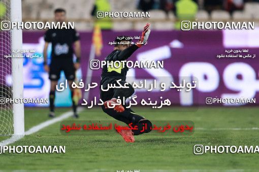 907468, Tehran, , جام حذفی فوتبال ایران, 1/16 stage, Khorramshahr Cup, Persepolis 2 v 0 Naft Tehran on 2017/10/21 at Azadi Stadium