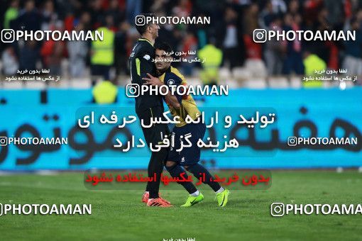 907267, Tehran, , جام حذفی فوتبال ایران, 1/16 stage, Khorramshahr Cup, Persepolis 2 v 0 Naft Tehran on 2017/10/21 at Azadi Stadium