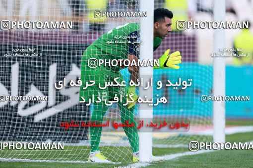 915641, Tehran, , جام حذفی فوتبال ایران, 1/16 stage, Khorramshahr Cup, Persepolis 2 v 0 Naft Tehran on 2017/10/21 at Azadi Stadium