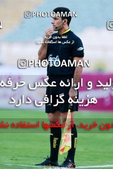 915751, Tehran, , جام حذفی فوتبال ایران, 1/16 stage, Khorramshahr Cup, Persepolis 2 v 0 Naft Tehran on 2017/10/21 at Azadi Stadium