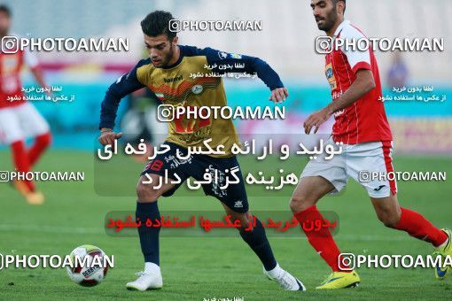 915728, Tehran, , جام حذفی فوتبال ایران, 1/16 stage, Khorramshahr Cup, Persepolis 2 v 0 Naft Tehran on 2017/10/21 at Azadi Stadium