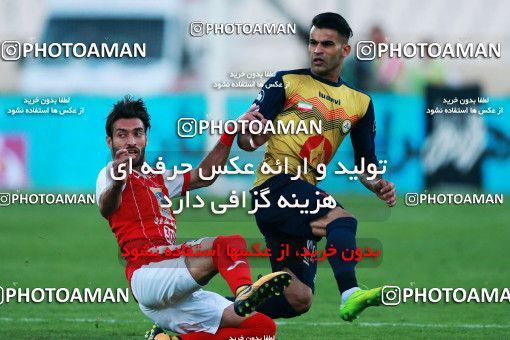 915623, Tehran, , جام حذفی فوتبال ایران, 1/16 stage, Khorramshahr Cup, Persepolis 2 v 0 Naft Tehran on 2017/10/21 at Azadi Stadium