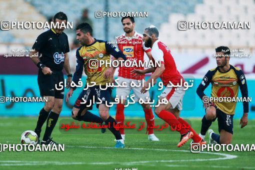 915684, Tehran, , جام حذفی فوتبال ایران, 1/16 stage, Khorramshahr Cup, Persepolis 2 v 0 Naft Tehran on 2017/10/21 at Azadi Stadium