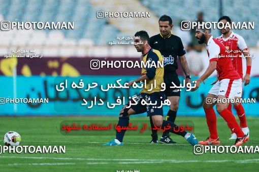 915799, Tehran, , جام حذفی فوتبال ایران, 1/16 stage, Khorramshahr Cup, Persepolis 2 v 0 Naft Tehran on 2017/10/21 at Azadi Stadium