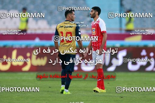 915565, Tehran, , جام حذفی فوتبال ایران, 1/16 stage, Khorramshahr Cup, Persepolis 2 v 0 Naft Tehran on 2017/10/21 at Azadi Stadium
