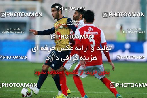 915589, Tehran, , جام حذفی فوتبال ایران, 1/16 stage, Khorramshahr Cup, Persepolis 2 v 0 Naft Tehran on 2017/10/21 at Azadi Stadium