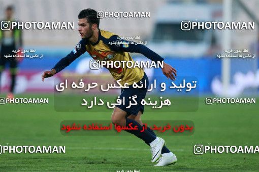 915610, Tehran, , جام حذفی فوتبال ایران, 1/16 stage, Khorramshahr Cup, Persepolis 2 v 0 Naft Tehran on 2017/10/21 at Azadi Stadium