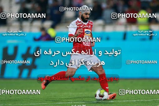 915815, Tehran, , جام حذفی فوتبال ایران, 1/16 stage, Khorramshahr Cup, Persepolis 2 v 0 Naft Tehran on 2017/10/21 at Azadi Stadium