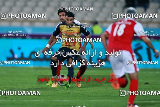 915723, Tehran, , جام حذفی فوتبال ایران, 1/16 stage, Khorramshahr Cup, Persepolis 2 v 0 Naft Tehran on 2017/10/21 at Azadi Stadium