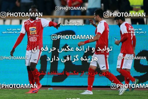 915704, Tehran, , جام حذفی فوتبال ایران, 1/16 stage, Khorramshahr Cup, Persepolis 2 v 0 Naft Tehran on 2017/10/21 at Azadi Stadium