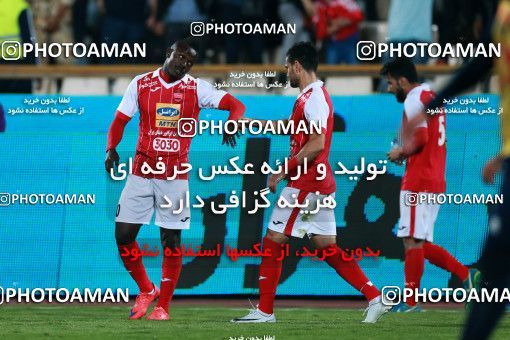 915612, Tehran, , جام حذفی فوتبال ایران, 1/16 stage, Khorramshahr Cup, Persepolis 2 v 0 Naft Tehran on 2017/10/21 at Azadi Stadium