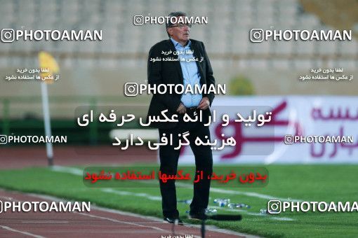 915771, Tehran, , جام حذفی فوتبال ایران, 1/16 stage, Khorramshahr Cup, Persepolis 2 v 0 Naft Tehran on 2017/10/21 at Azadi Stadium