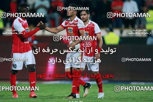 915517, Tehran, , جام حذفی فوتبال ایران, 1/16 stage, Khorramshahr Cup, Persepolis 2 v 0 Naft Tehran on 2017/10/21 at Azadi Stadium