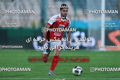 915729, Tehran, , جام حذفی فوتبال ایران, 1/16 stage, Khorramshahr Cup, Persepolis 2 v 0 Naft Tehran on 2017/10/21 at Azadi Stadium