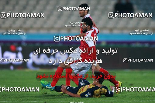 915693, Tehran, , جام حذفی فوتبال ایران, 1/16 stage, Khorramshahr Cup, Persepolis 2 v 0 Naft Tehran on 2017/10/21 at Azadi Stadium