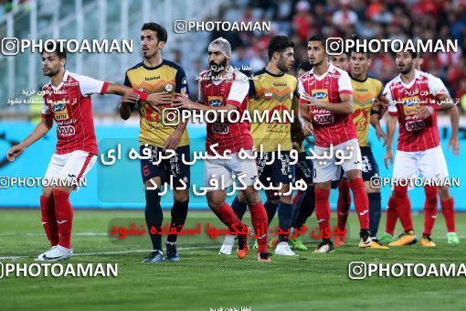 915236, Tehran, , جام حذفی فوتبال ایران, 1/16 stage, Khorramshahr Cup, Persepolis 2 v 0 Naft Tehran on 2017/10/21 at Azadi Stadium