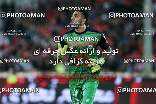 915361, Tehran, , جام حذفی فوتبال ایران, 1/16 stage, Khorramshahr Cup, Persepolis 2 v 0 Naft Tehran on 2017/10/21 at Azadi Stadium