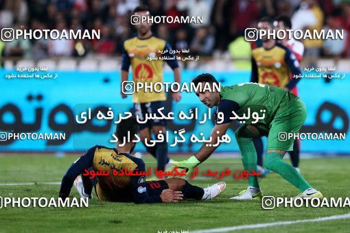 915244, Tehran, , جام حذفی فوتبال ایران, 1/16 stage, Khorramshahr Cup, Persepolis 2 v 0 Naft Tehran on 2017/10/21 at Azadi Stadium