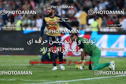 915242, Tehran, , جام حذفی فوتبال ایران, 1/16 stage, Khorramshahr Cup, Persepolis 2 v 0 Naft Tehran on 2017/10/21 at Azadi Stadium
