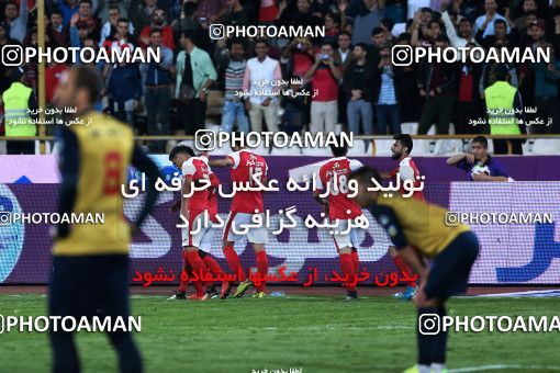 915290, Tehran, , جام حذفی فوتبال ایران, 1/16 stage, Khorramshahr Cup, Persepolis 2 v 0 Naft Tehran on 2017/10/21 at Azadi Stadium