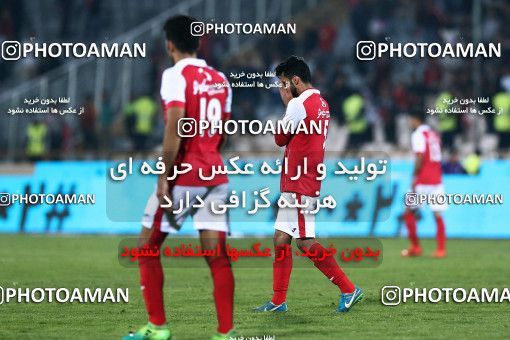 915346, Tehran, , جام حذفی فوتبال ایران, 1/16 stage, Khorramshahr Cup, Persepolis 2 v 0 Naft Tehran on 2017/10/21 at Azadi Stadium