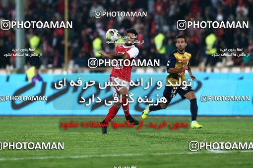 915287, Tehran, , جام حذفی فوتبال ایران, 1/16 stage, Khorramshahr Cup, Persepolis 2 v 0 Naft Tehran on 2017/10/21 at Azadi Stadium