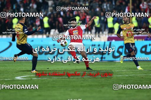 915227, Tehran, , جام حذفی فوتبال ایران, 1/16 stage, Khorramshahr Cup, Persepolis 2 v 0 Naft Tehran on 2017/10/21 at Azadi Stadium