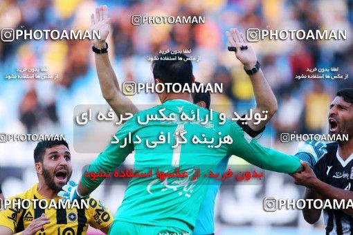 918324, Isfahan, [*parameter:4*], لیگ برتر فوتبال ایران، Persian Gulf Cup، Week 9، First Leg، Sepahan 2 v 0 Siah Jamegan on 2017/10/12 at Naghsh-e Jahan Stadium