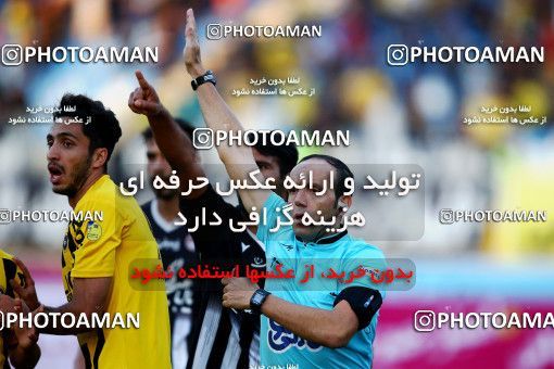 910636, Isfahan, [*parameter:4*], لیگ برتر فوتبال ایران، Persian Gulf Cup، Week 9، First Leg، Sepahan 2 v 0 Siah Jamegan on 2017/10/12 at Naghsh-e Jahan Stadium
