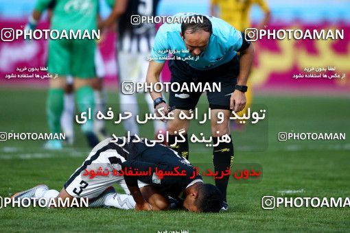 910538, Isfahan, [*parameter:4*], لیگ برتر فوتبال ایران، Persian Gulf Cup، Week 9، First Leg، Sepahan 2 v 0 Siah Jamegan on 2017/10/12 at Naghsh-e Jahan Stadium