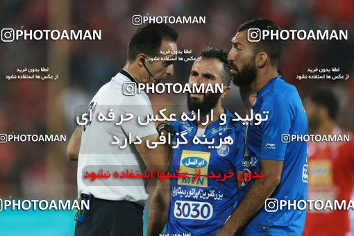 933480, Tehran, [*parameter:4*], لیگ برتر فوتبال ایران، Persian Gulf Cup، Week 10، First Leg، Persepolis 1 v 0 Esteghlal on 2017/10/26 at Azadi Stadium