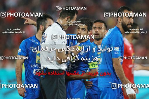 933614, Tehran, [*parameter:4*], لیگ برتر فوتبال ایران، Persian Gulf Cup، Week 10، First Leg، Persepolis 1 v 0 Esteghlal on 2017/10/26 at Azadi Stadium