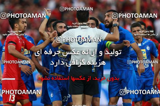 912623, Tehran, [*parameter:4*], لیگ برتر فوتبال ایران، Persian Gulf Cup، Week 10، First Leg، Persepolis 1 v 0 Esteghlal on 2017/10/26 at Azadi Stadium
