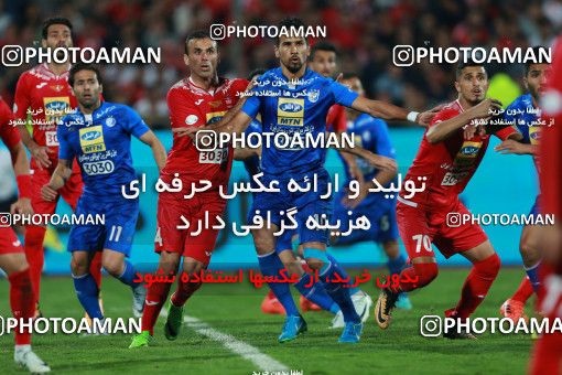 913889, Tehran, [*parameter:4*], لیگ برتر فوتبال ایران، Persian Gulf Cup، Week 10، First Leg، Persepolis 1 v 0 Esteghlal on 2017/10/26 at Azadi Stadium