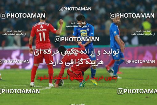 913776, Tehran, [*parameter:4*], لیگ برتر فوتبال ایران، Persian Gulf Cup، Week 10، First Leg، Persepolis 1 v 0 Esteghlal on 2017/10/26 at Azadi Stadium