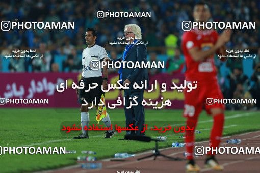 913825, Tehran, [*parameter:4*], لیگ برتر فوتبال ایران، Persian Gulf Cup، Week 10، First Leg، Persepolis 1 v 0 Esteghlal on 2017/10/26 at Azadi Stadium